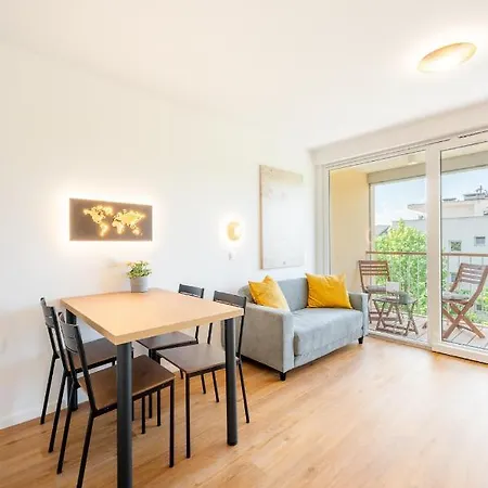 396 Apartment *